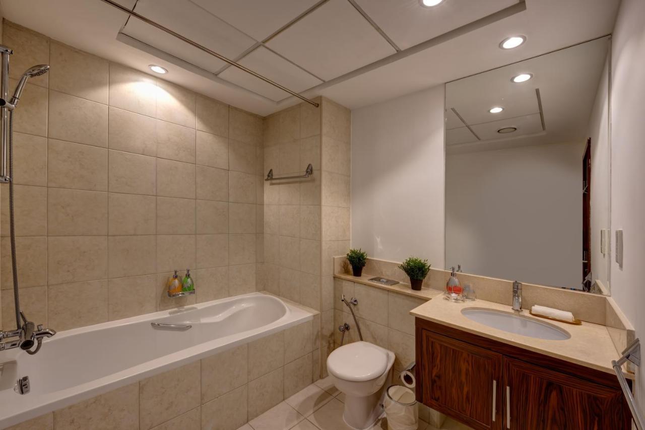 Durrani Homes - Luxe Living With Burj Khalifa And Fountain View - Third Room Without Partition ดูไบ ภายนอก รูปภาพ